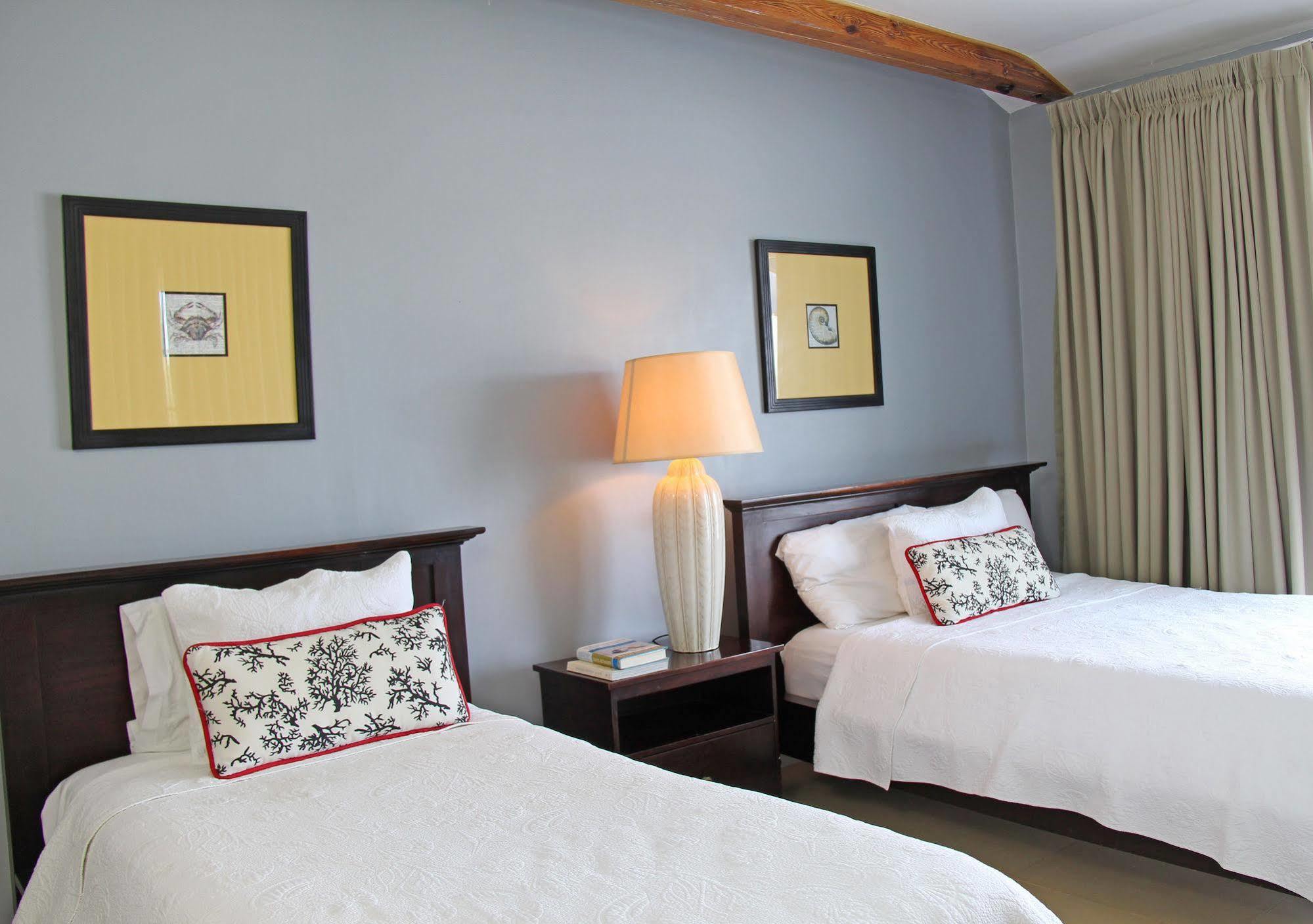 קולון Marina Hotel At Shelter Bay מראה חיצוני תמונה